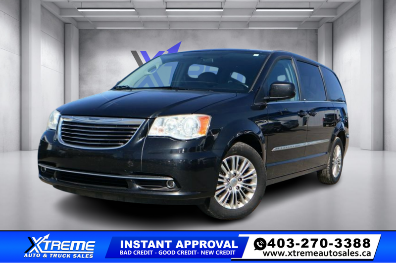 Used Van 2013 Chrysler Town & Country RTYR53 Brilliant Black Crystal Pearl