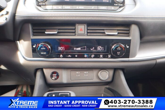 2024 Nissan Rogue SV Premium   - NO FEES! HAIL SALE! - Image 16