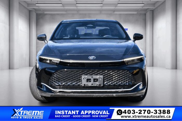 2023 Toyota Crown XLE   - NO FEES! HAIL SALE! - Image 2