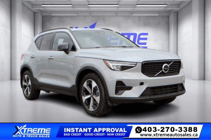 2024 Volvo XC40 B5 AWD Core Bright Theme   - NO FEES! - Image 3